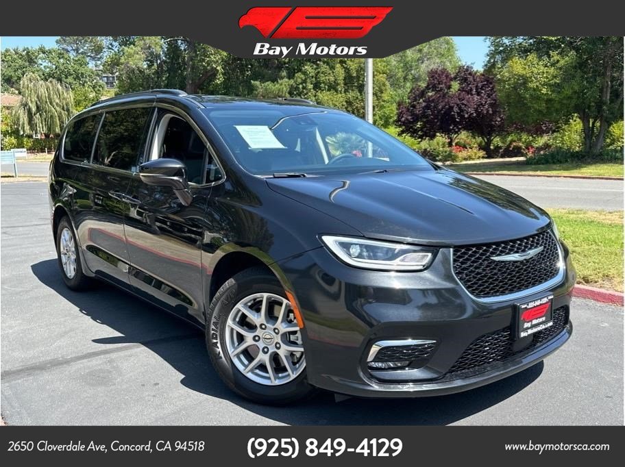 2022 Chrysler Pacifica Touring L